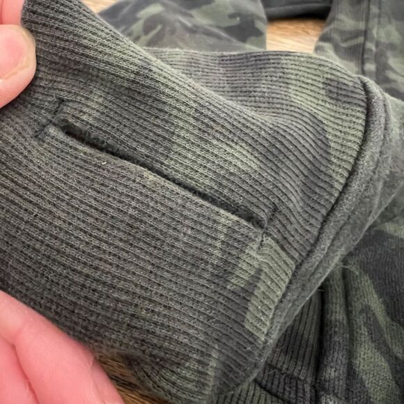 Lululemon Scuba Hoodie Incognito Camo Multi Gator Green Size 4 - Picture 4 of 11